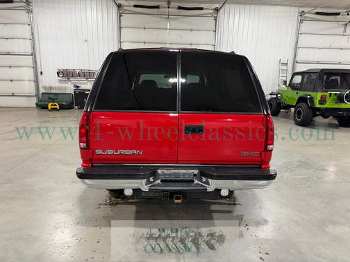 1999 GMC Suburban 2500 LT