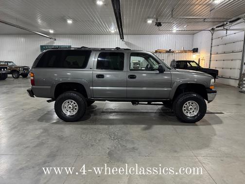 2001 Chevrolet Suburban 2500 LS