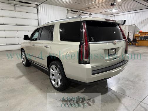 2016 Cadillac Escalade Premium