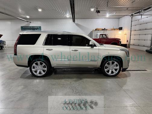 2016 Cadillac Escalade Premium