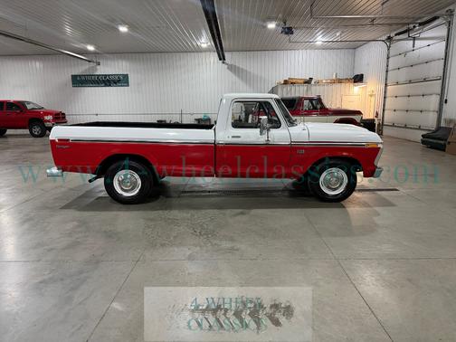 Red & White 1976 Ford F-250 Base