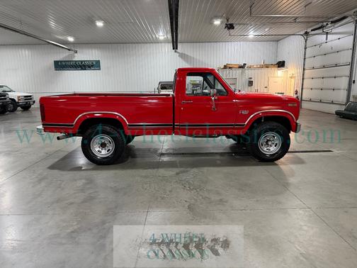 1984 Ford F-250 XLT