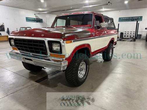 Red & White 1979 Ford Bronco Base