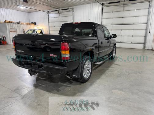 2006 GMC Sierra 1500 Denali Crew Cab