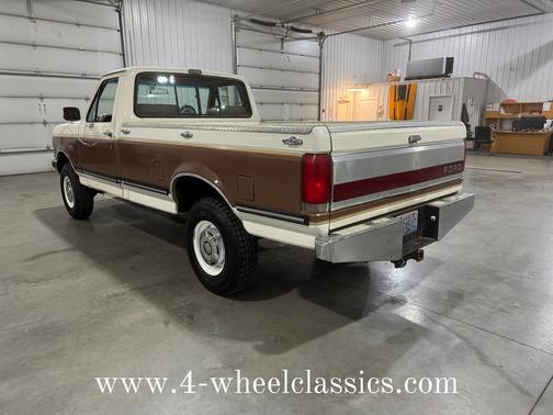 1988 Ford F-250 XLT Lariat