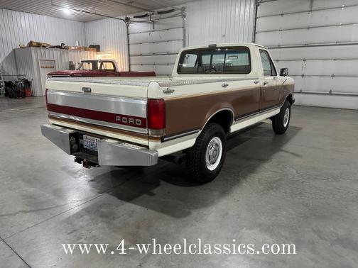 1988 Ford F-250 XLT Lariat