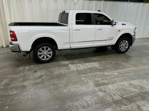 2022 RAM 3500 Limited Crew Cab 4x4 6'4' Box