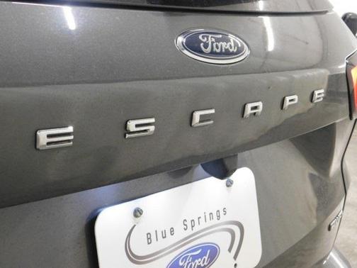 2023 Ford Escape ST-Line Select