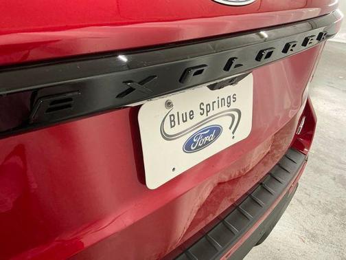 Rapid Red Metallic Tinted Clearcoat 2026 Ford Explorer ST-Line