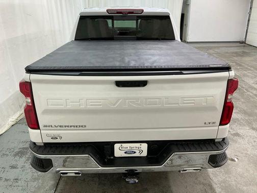 Iridescent Pearl Tricoat 2023 Chevrolet Silverado 1500 LTZ
