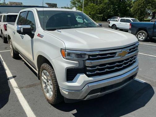 Iridescent Pearl Tricoat 2023 Chevrolet Silverado 1500 LTZ