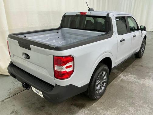 Space White Metallic 2026 Ford Maverick XLT