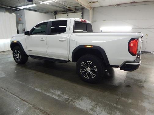 2023 GMC Canyon Base