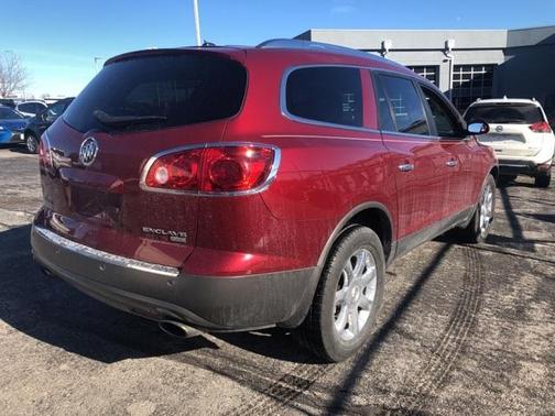 Photo 3 of 7 of 2011 Buick Enclave CXL