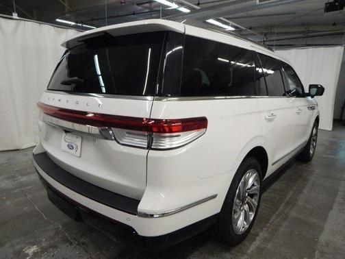 2024 Lincoln Navigator Reserve