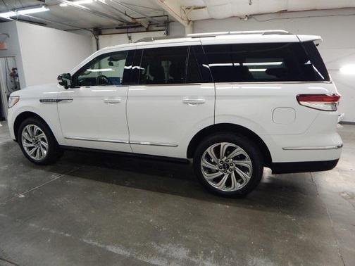2024 Lincoln Navigator Reserve