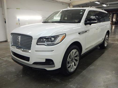 2024 Lincoln Navigator Reserve