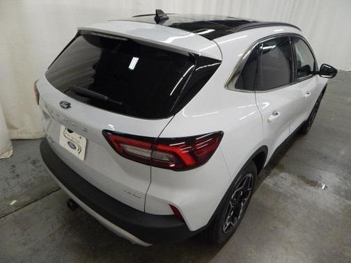 2026 Ford Escape Platinum