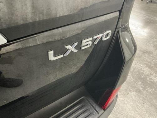 2016 Lexus LX 570 Base