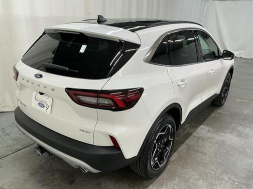 2026 Ford Escape Platinum