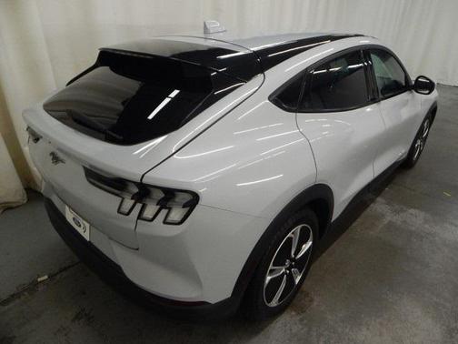 2022 Ford Mustang Mach-E Select