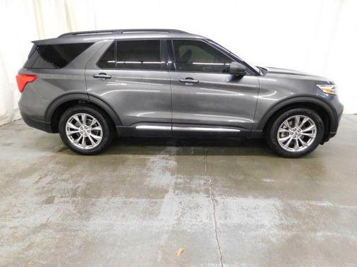 MAGNETIC METALLIC 2020 Ford Explorer XLT