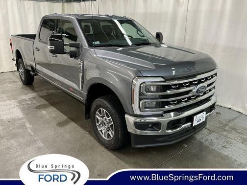 CARBONIZED GRAY 2024 Ford F-250 Lariat