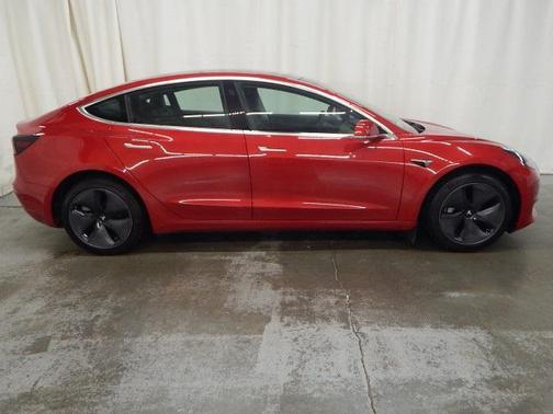 2020 Tesla Model 3 Standard Range Plus
