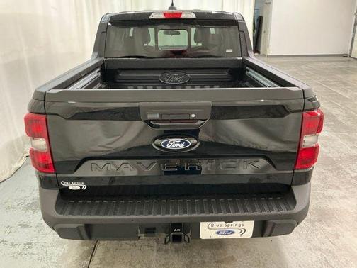 Shadow Black 2026 Ford Maverick Lariat