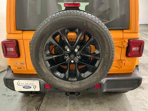 Nacho Clearcoat 2021 Jeep Wrangler Unlimited Sahara