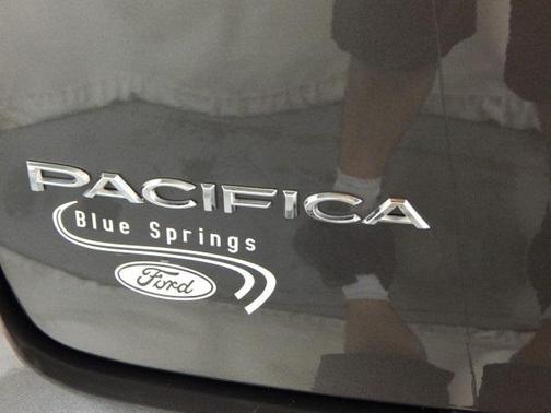 2018 Chrysler Pacifica Touring-L