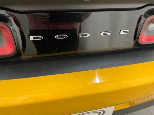 Yellow Jacket Clearcoat 2017 Dodge Challenger R/T