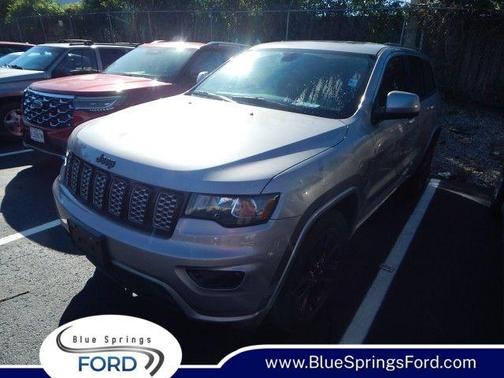 2017 Jeep Grand Cherokee Altitude