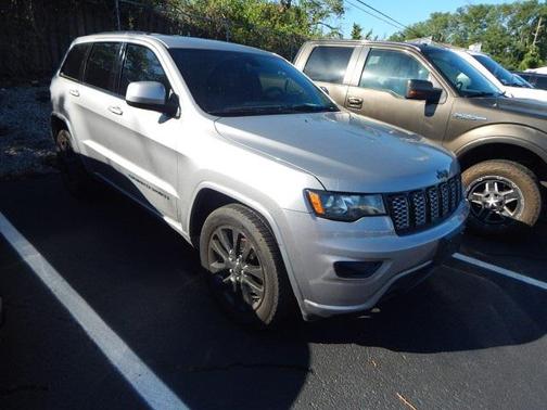 2017 Jeep Grand Cherokee Altitude