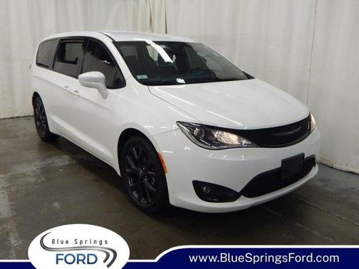 2019 Chrysler Pacifica Touring Plus