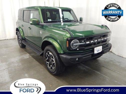 2025 Ford Bronco Outer Banks