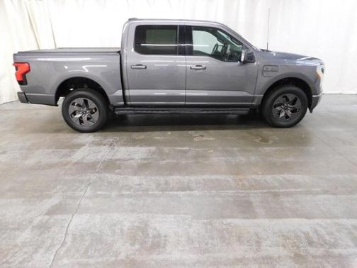 2022 Ford F-150 Lightning LARIAT