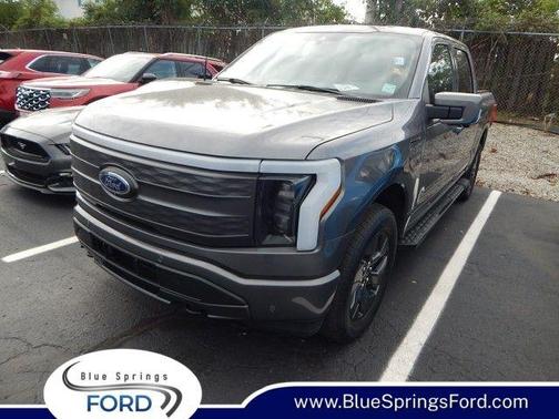 2022 Ford F-150 Lightning LARIAT
