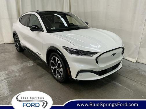 STAR WHITE MET TRI-COAT 2023 Ford Mustang Mach-E Premium