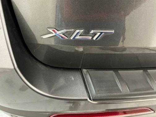 MAGNETIC METALLIC 2020 Ford Explorer XLT