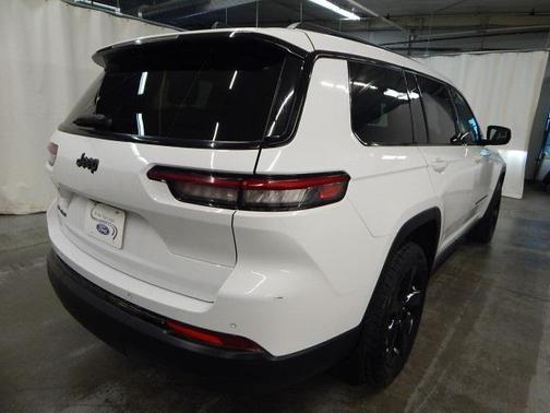 2021 Jeep Grand Cherokee L Altitude