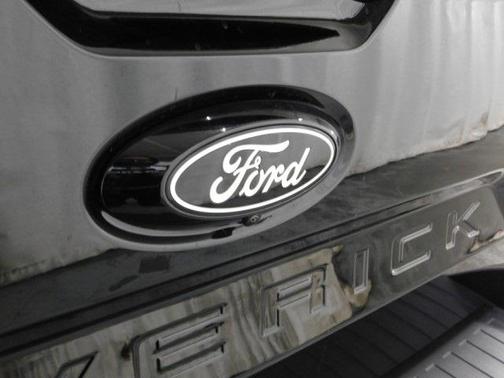 2025 Ford Maverick Lobo Standard