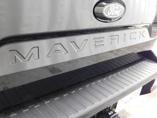 2025 Ford Maverick Lobo Standard