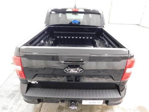 2025 Ford Maverick Lobo Standard