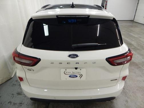 2025 Ford Escape ST-Line Elite