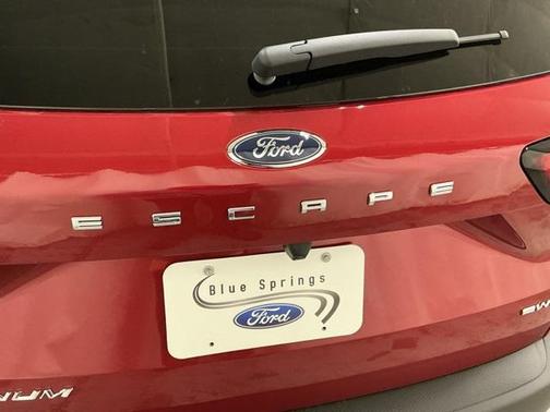 2026 Ford Escape Platinum