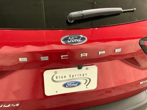 2026 Ford Escape Platinum