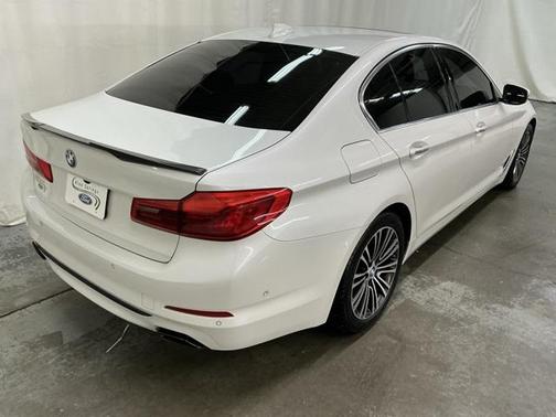 2018 BMW 540 540i