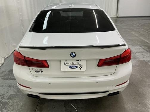 2018 BMW 540 540i
