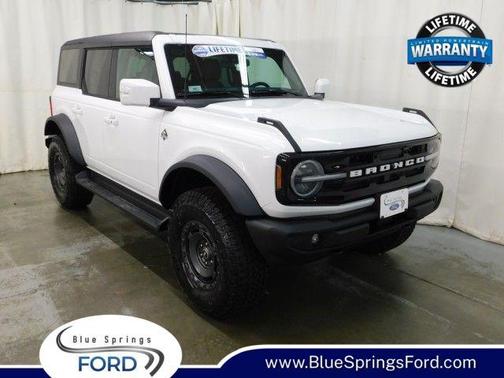 2025 Ford Bronco Outer Banks